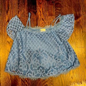 Blue lace off the should top